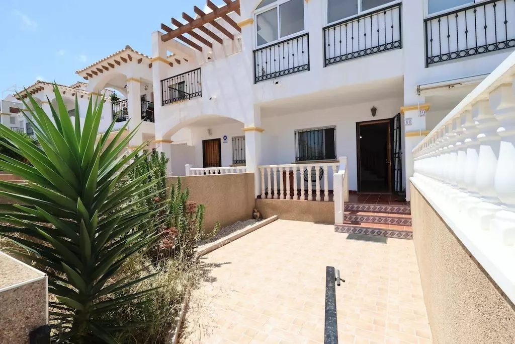 2-bedroom Apartment In Orihuela, Spain (79 M²)
