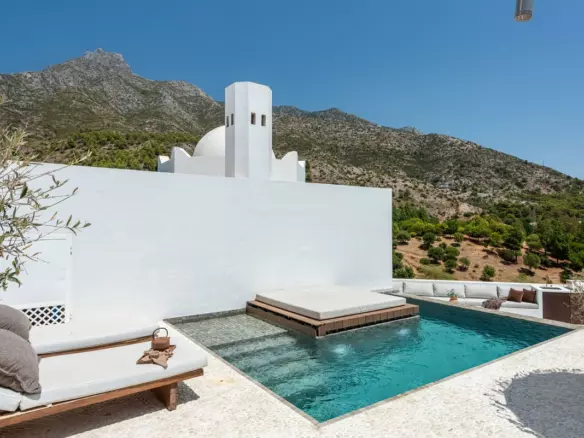 3-bedroom Apartment In Marbella, Spain (223 M²)