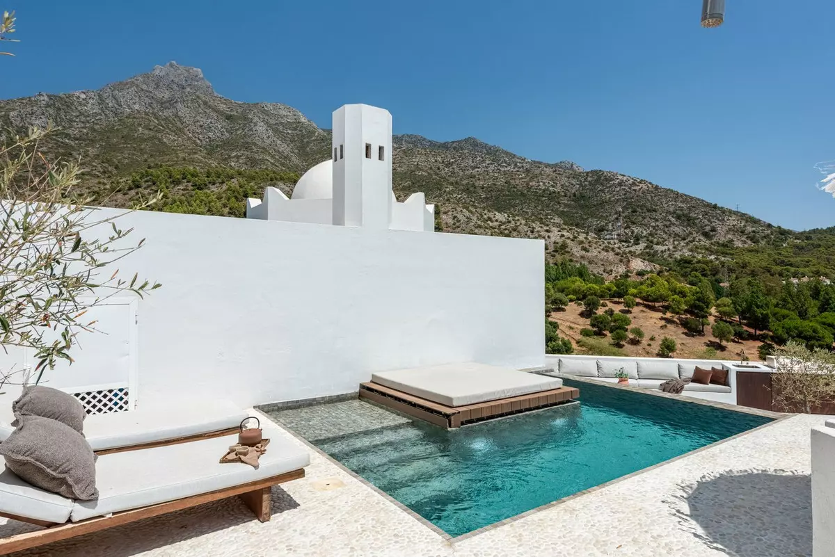 3-bedroom Apartment In Marbella, Spain (223 M²)