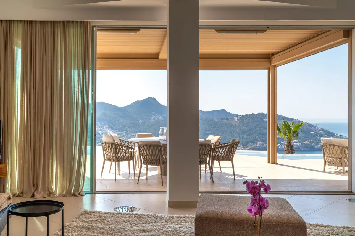 5-bedroom Villa In Andratx, Spain (824 M²)