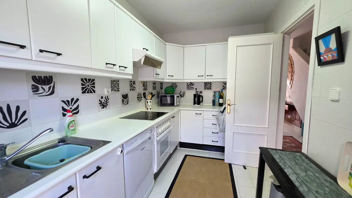 3-bedroom Town House In Manilva, Spain (150 M²)