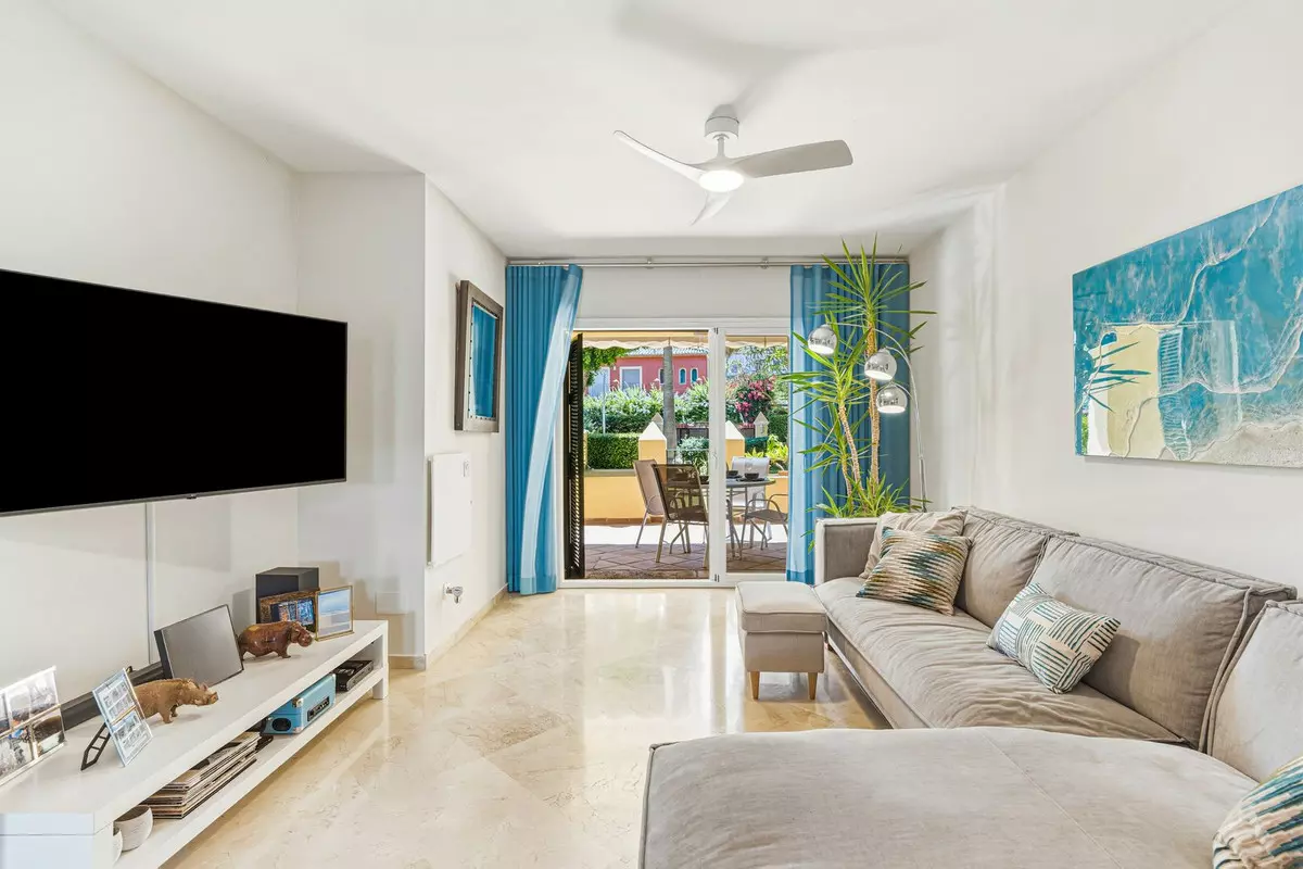 2-bedroom Apartment In Marbella, Spain (85 M²)