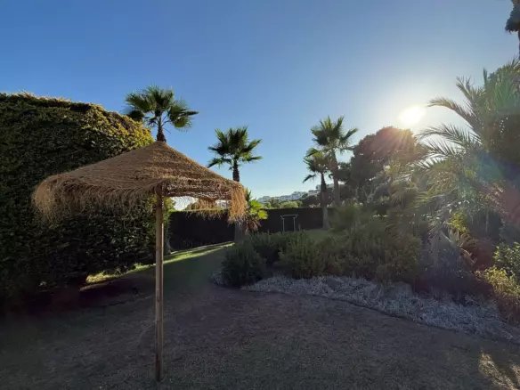 1-bedroom Property In Miraflores, Spain (62 M²)