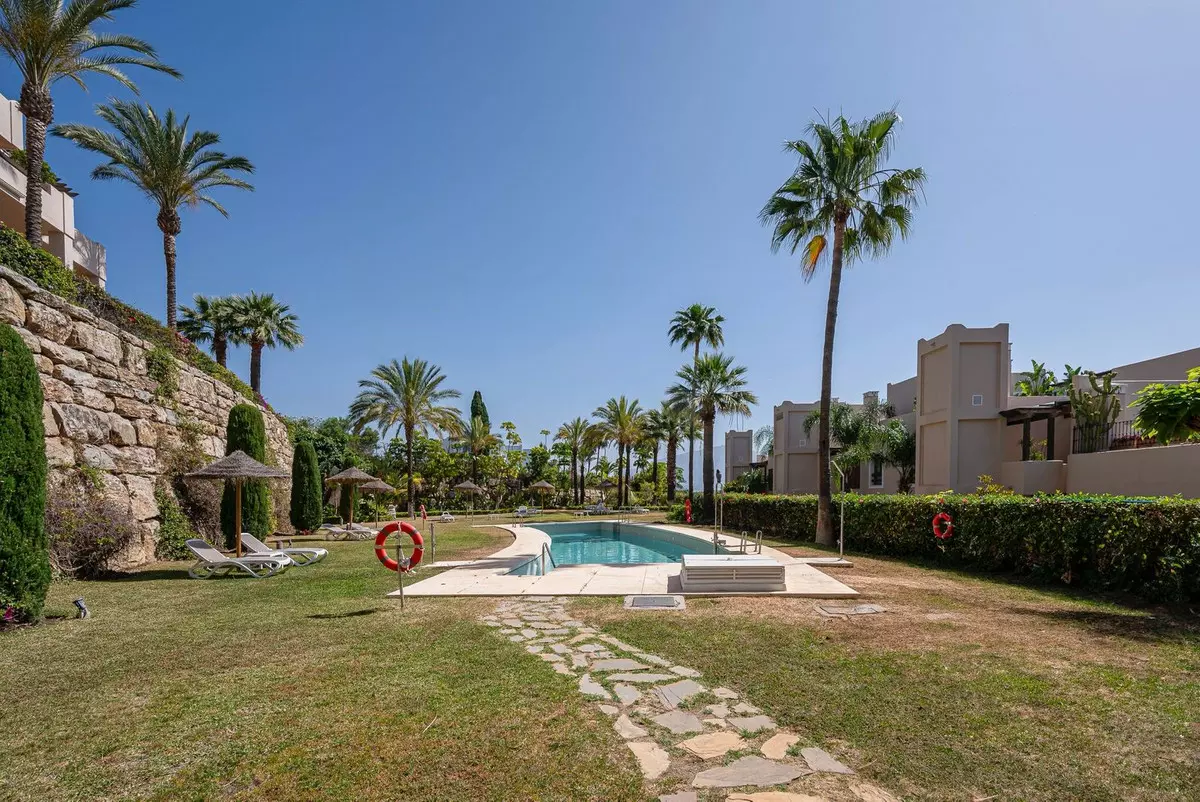 2-bedroom Apartment In Estepona, Spain (107 M²)