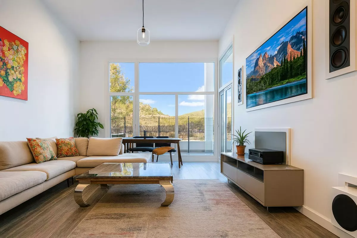 3-bedroom Apartment In Benahavis, Spain (180 M²)