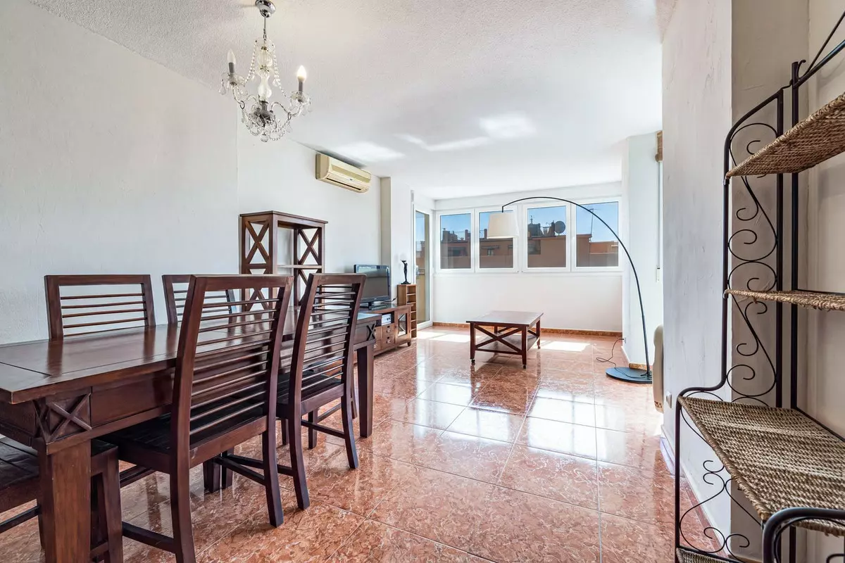 3-bedroom Apartment In Fuengirola, Spain (98 M²)