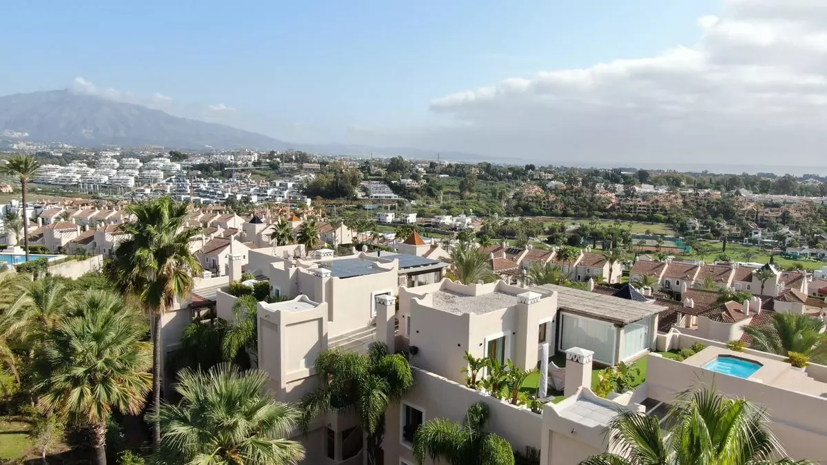 2-bedroom Apartment In Estepona, Spain (107 M²)