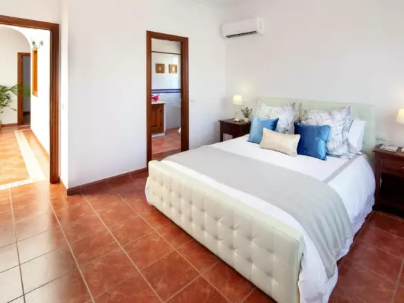 5-bedroom Country House In Serrato, Spain (312 M²)