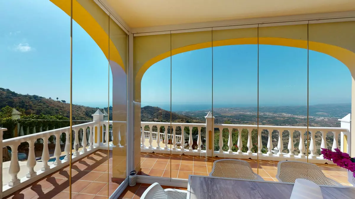 4-bedroom Villa In Vélez – Málaga, Spain (240 M²)