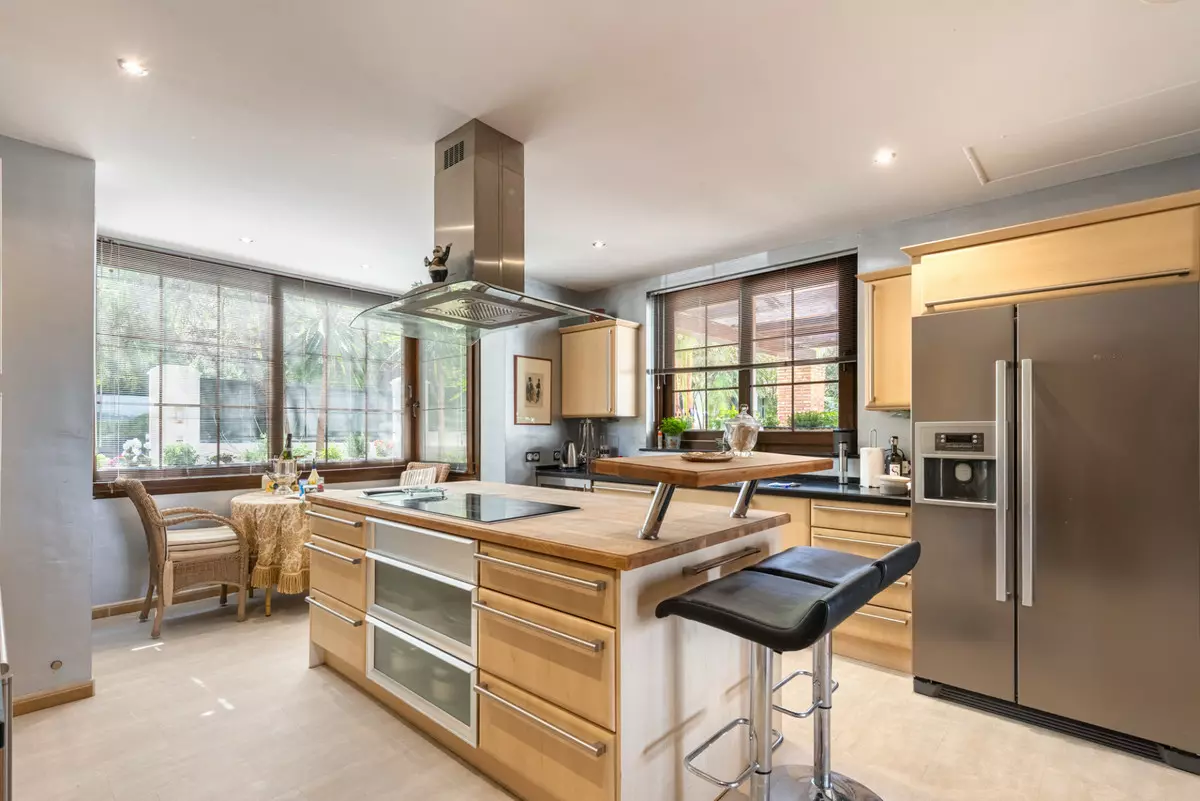 4-bedroom Villa In Mijas, Spain (463 M²)