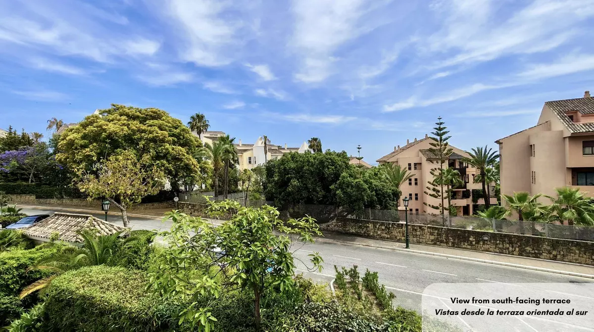 3-bedroom Apartment In Marbella, Spain (135 M²)