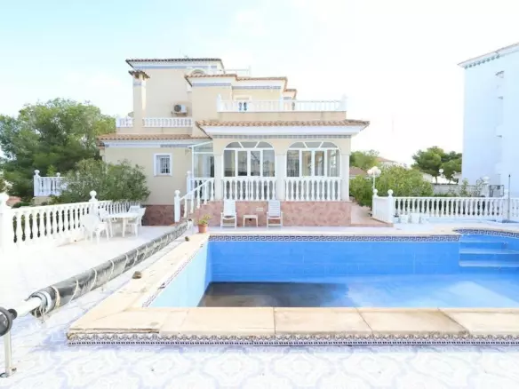 5-bedroom Villa In Orihuela, Spain (308 M²)