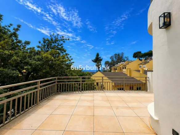 4-bedroom Town House In Málaga, Spain (182 M²)
