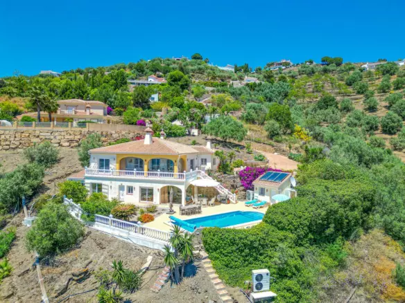 4-bedroom Villa In Vélez – Málaga, Spain (298 M²)