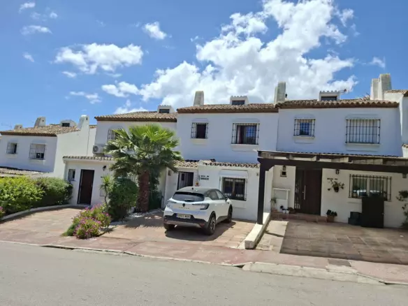 3-bedroom Town House In Manilva, Spain (131 M²)