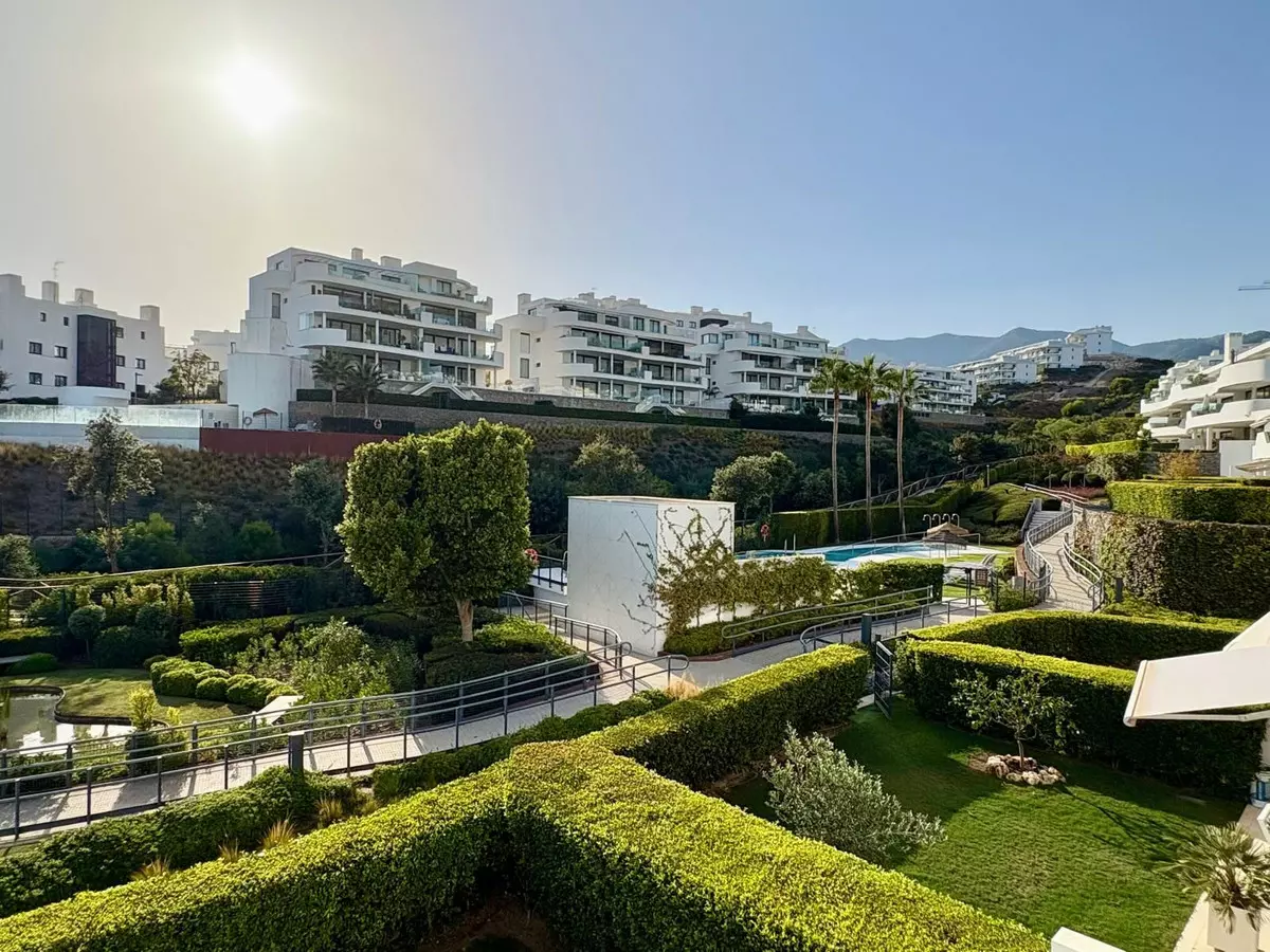 2-bedroom Apartment In Fuengirola, Spain (97 M²)