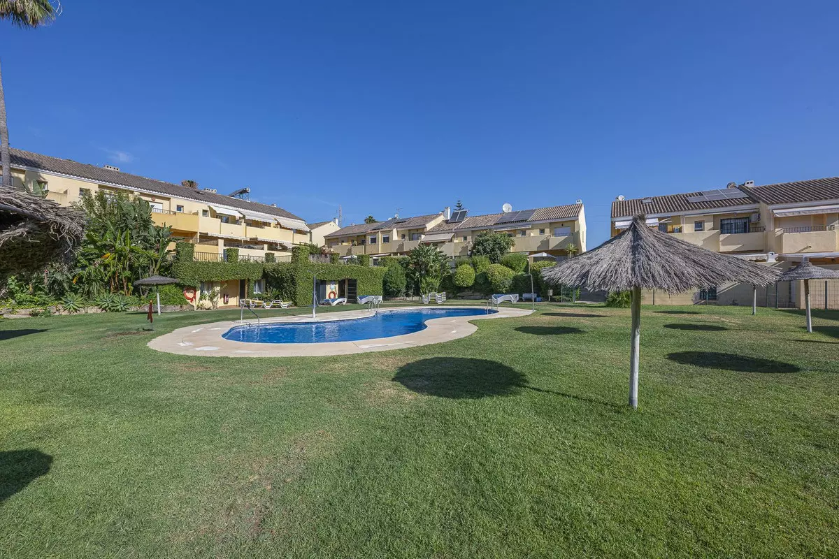 3-bedroom Town House In Estepona, Spain (102 M²)