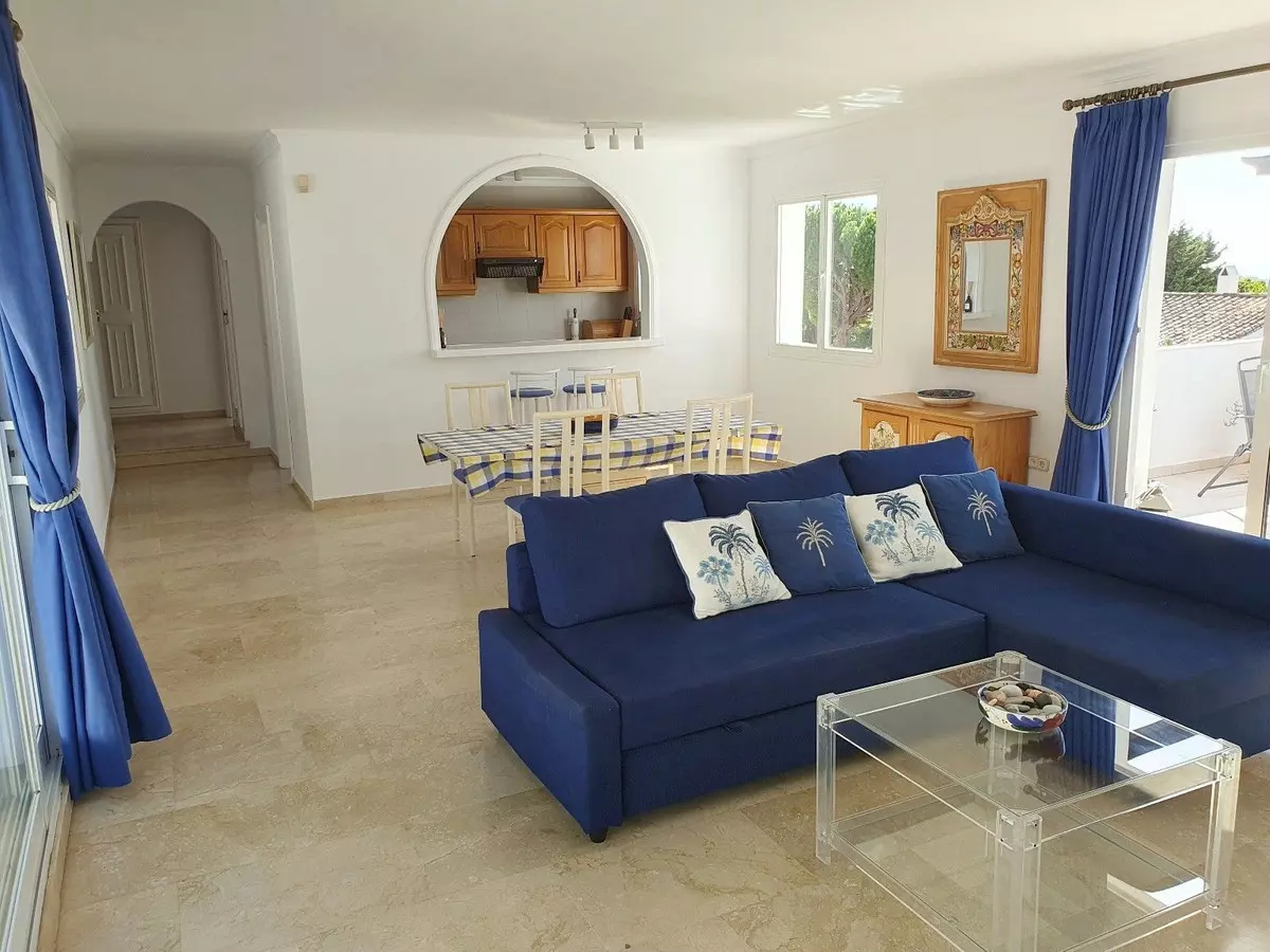 2-bedroom Apartment In Estepona, Spain (115 M²)