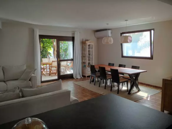 3-bedroom Town House In Estepona, Spain (249 M²)