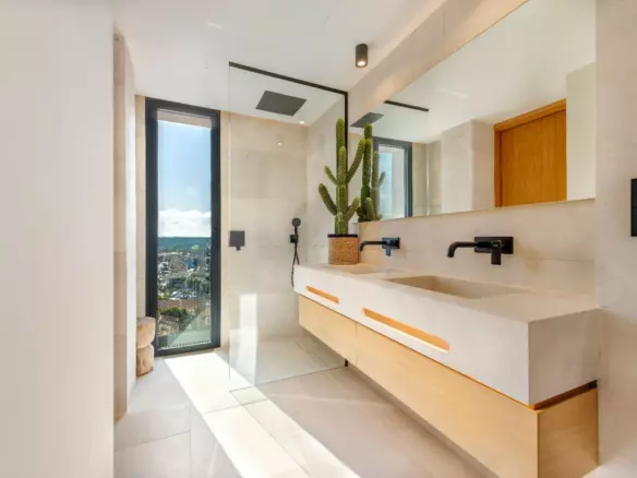 4-bedroom Apartment In Calvià, Spain (155 M²)