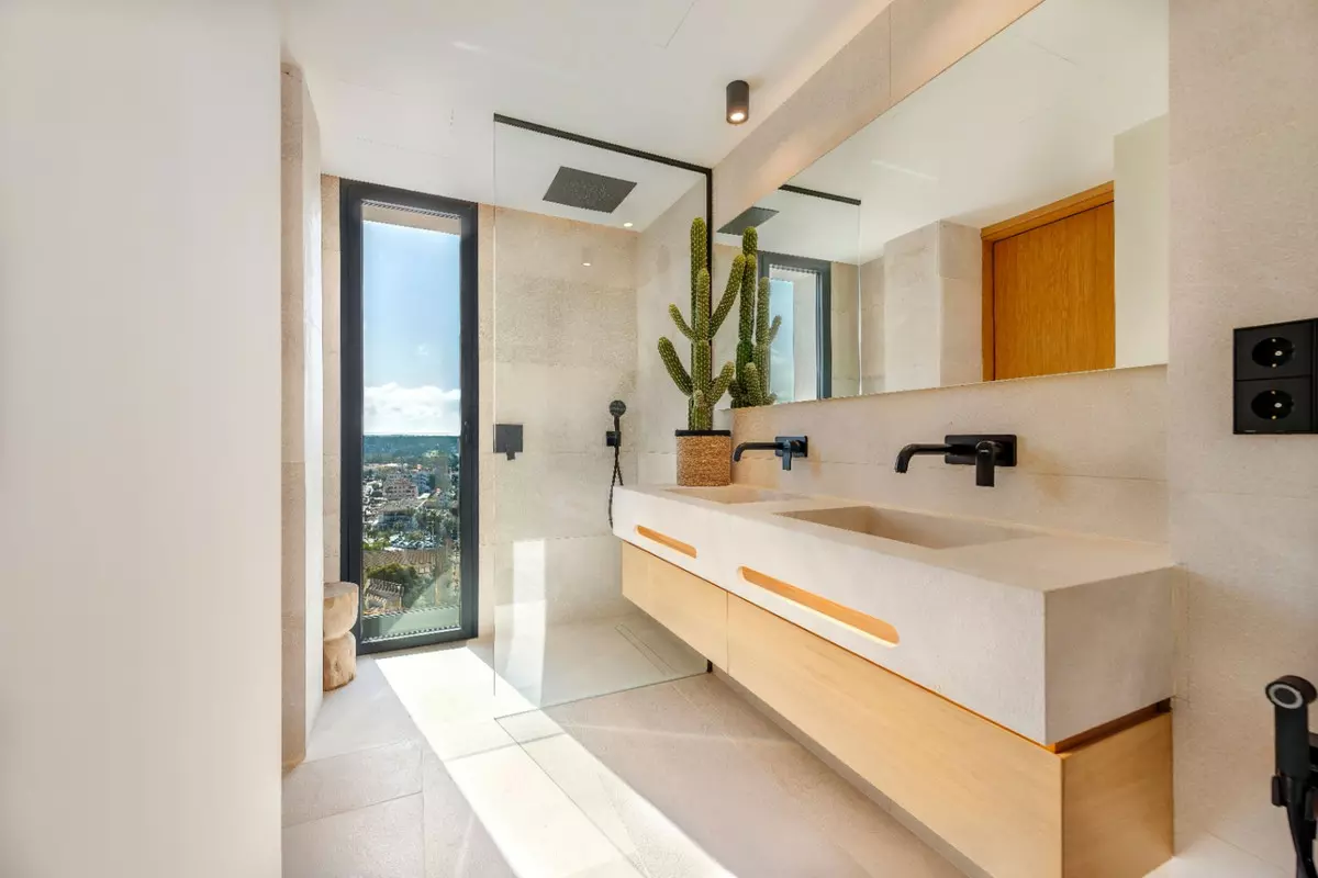 4-bedroom Apartment In Calvià, Spain (155 M²)