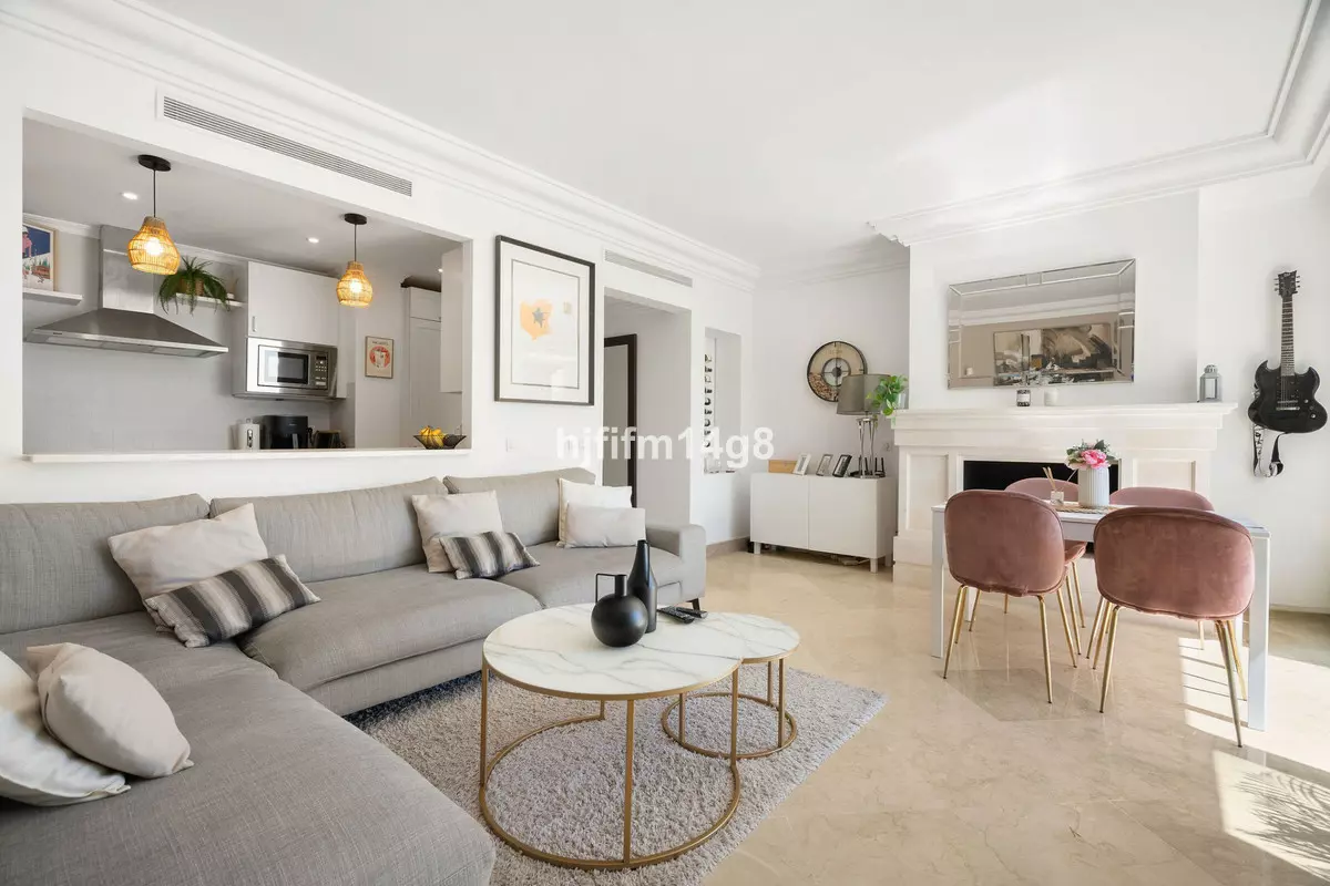2-bedroom Apartment In Marbella, Spain (98 M²)