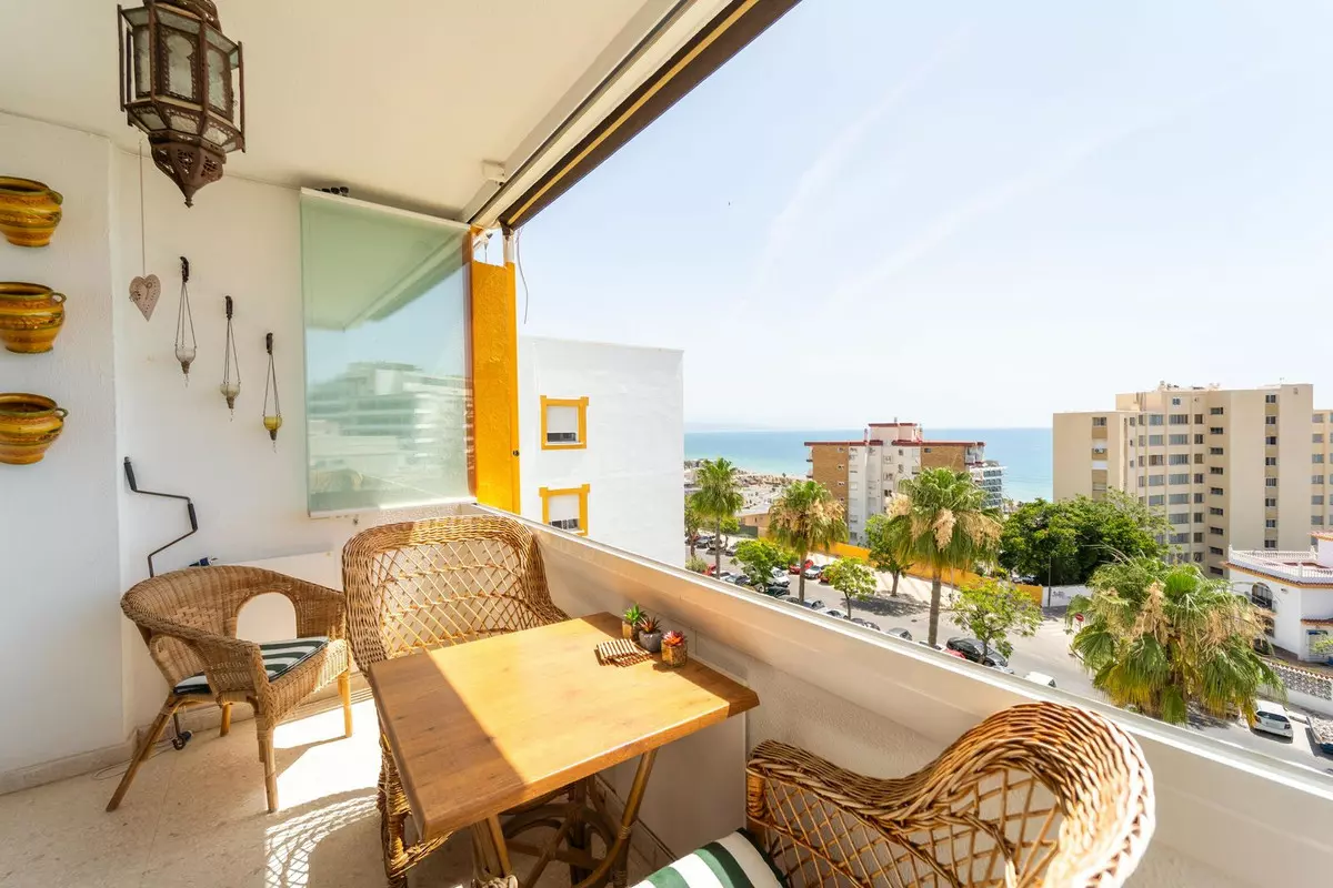 4-bedroom Apartment In Torremolinos, Spain (89 M²)