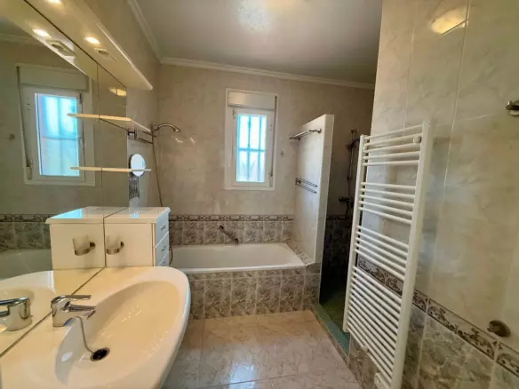 6-bedroom Villa In Rojales, Spain (393 M²)