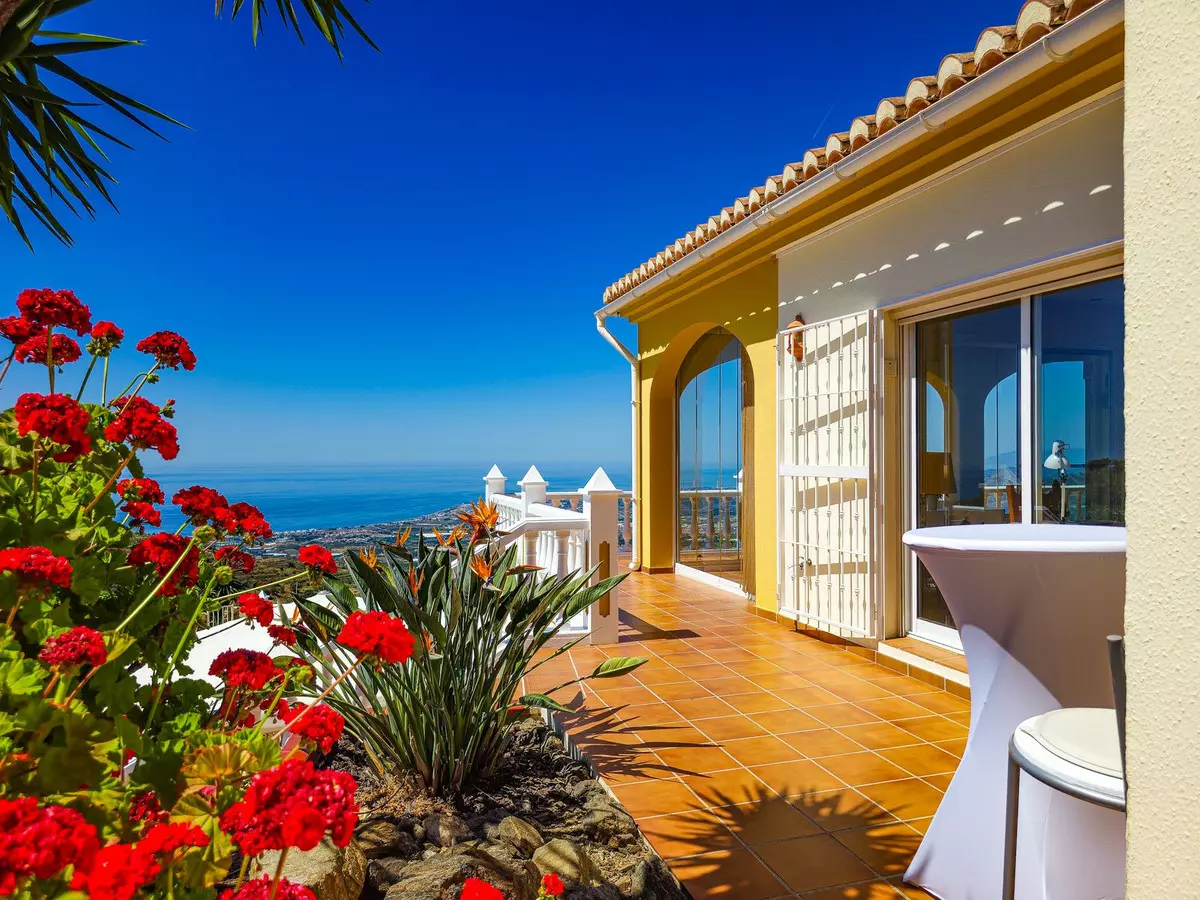 4-bedroom Villa In Vélez – Málaga, Spain (298 M²)