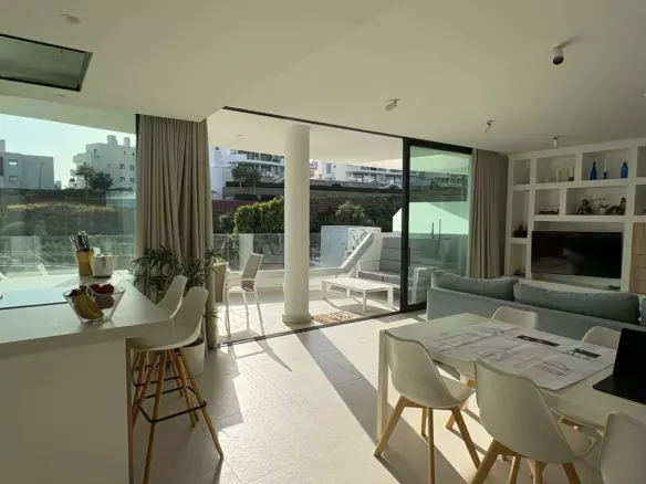 2-bedroom Apartment In Fuengirola, Spain (97 M²)