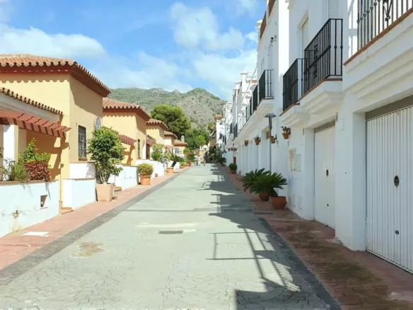 2-bedroom Apartment In Nerja, Spain (110 M²)