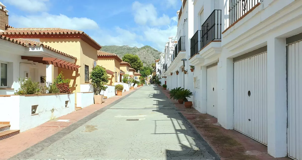 2-bedroom Apartment In Nerja, Spain (110 M²)