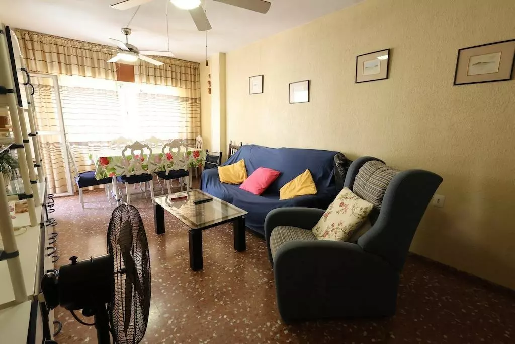 3-bedroom Apartment In Torrevieja, Spain (85 M²)