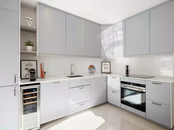 3-bedroom Apartment In Marbella, Spain (151 M²)