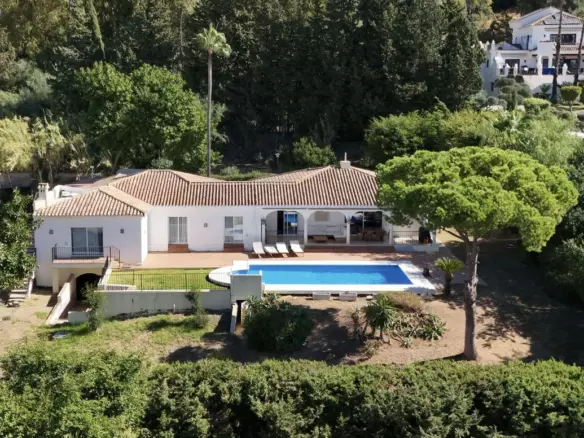 4-bedroom Villa In Estepona, Spain (341 M²)