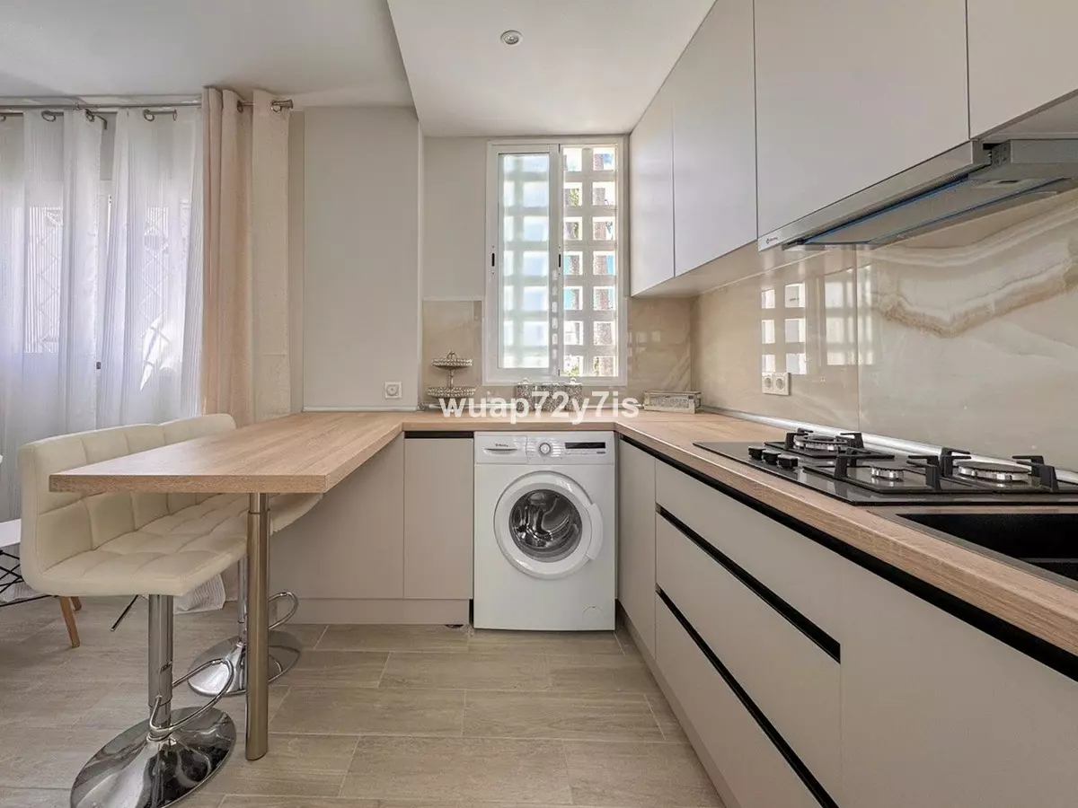 3-bedroom Apartment In Estepona, Spain (124 M²)