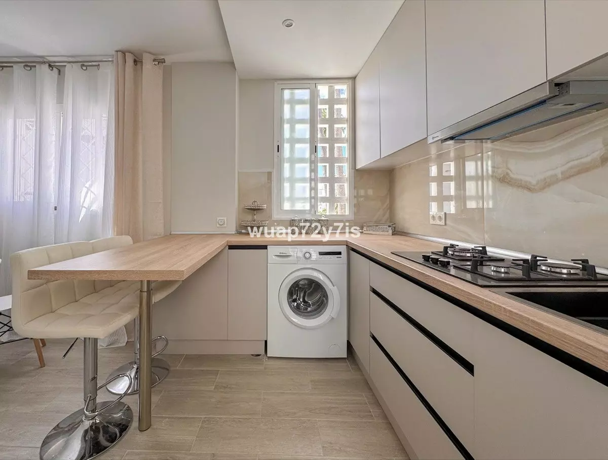 3-bedroom Apartment In Estepona, Spain (124 M²)