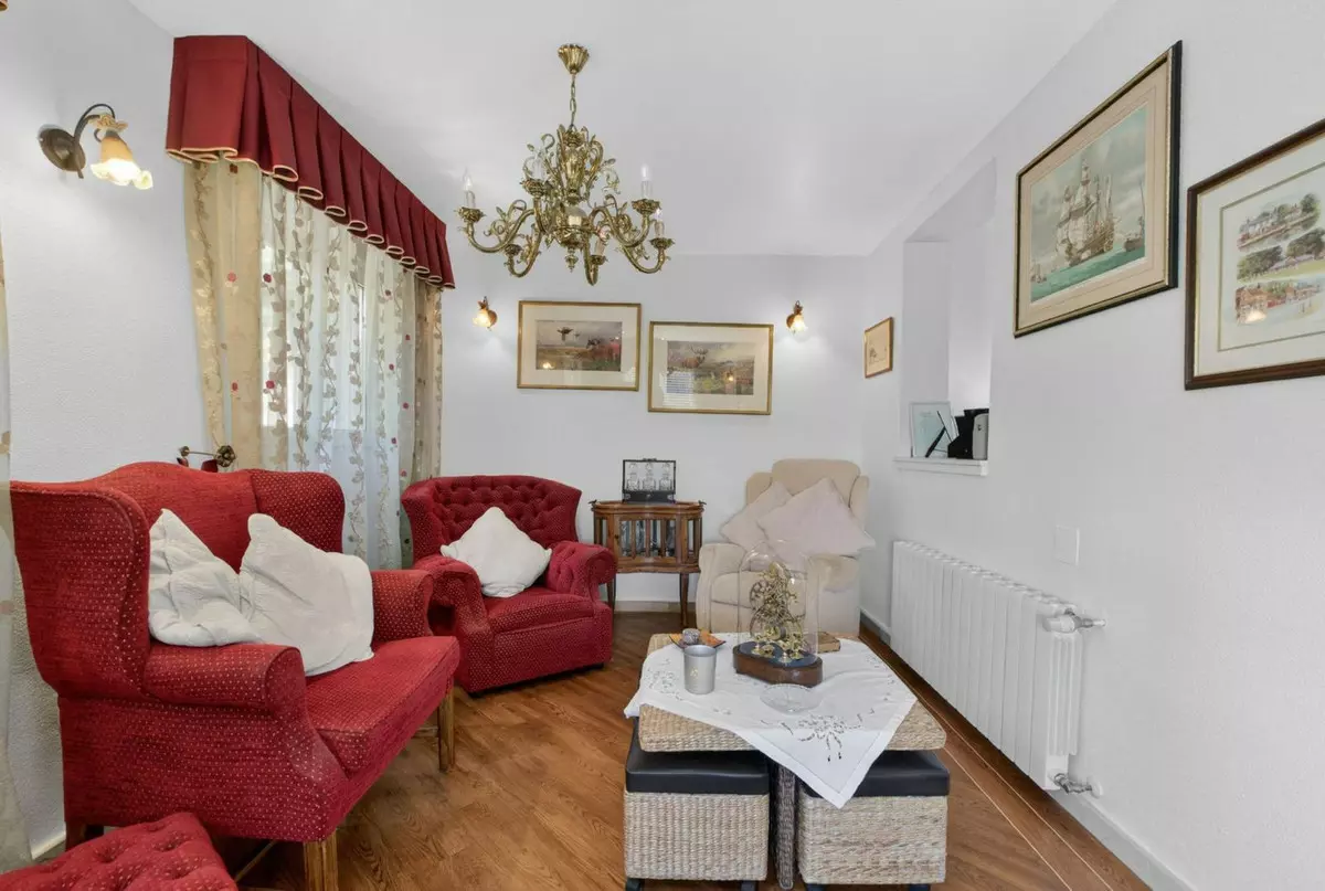 5-bedroom Villa In Orihuela, Spain (214 M²)