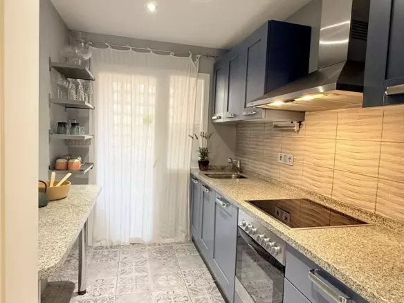 2-bedroom Apartment In Benahavis, Spain (100 M²)