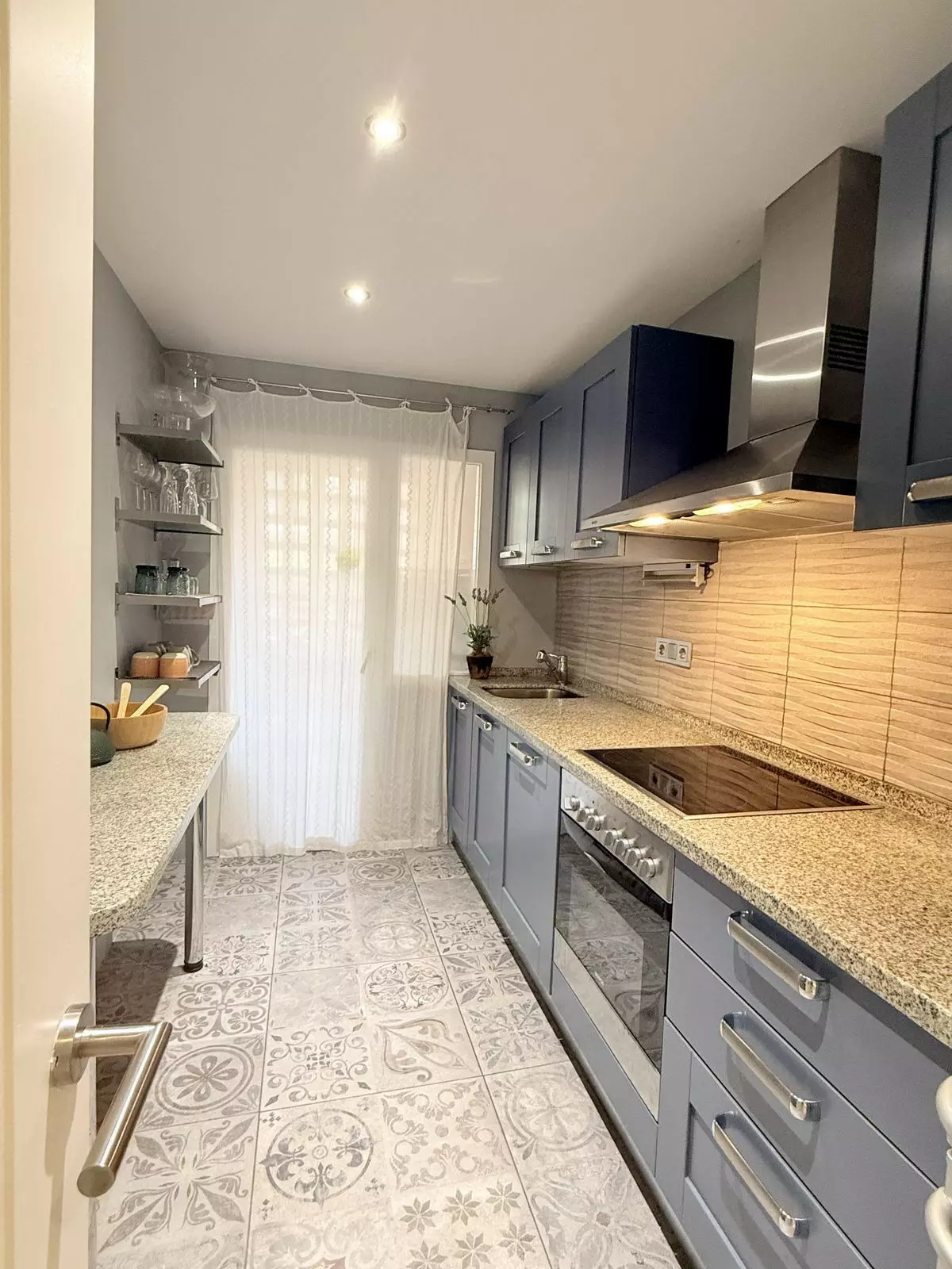 2-bedroom Apartment In Benahavis, Spain (100 M²)