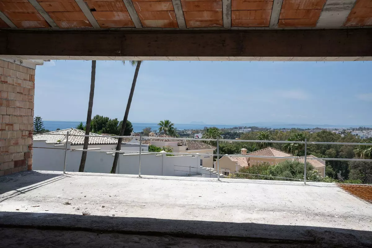 5-bedroom Villa In Estepona, Spain (543 M²)