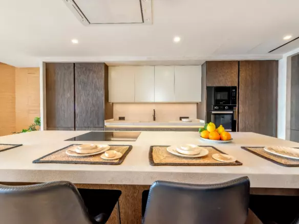 4-bedroom Apartment In Calvià, Spain (155 M²)