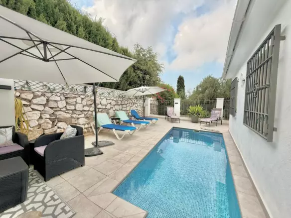 3-bedroom Villa In Benalmádena, Spain (90 M²)