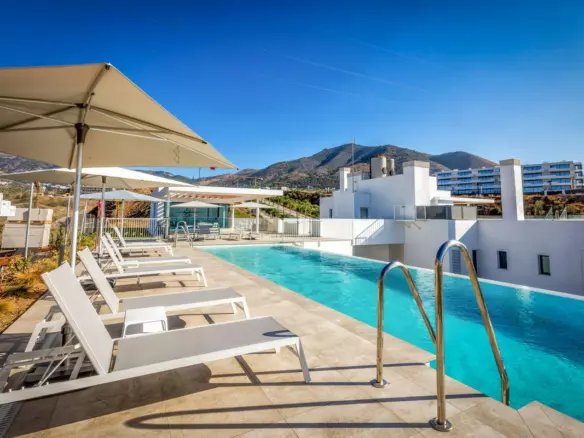2-bedroom Apartment In Fuengirola, Spain (98 M²)