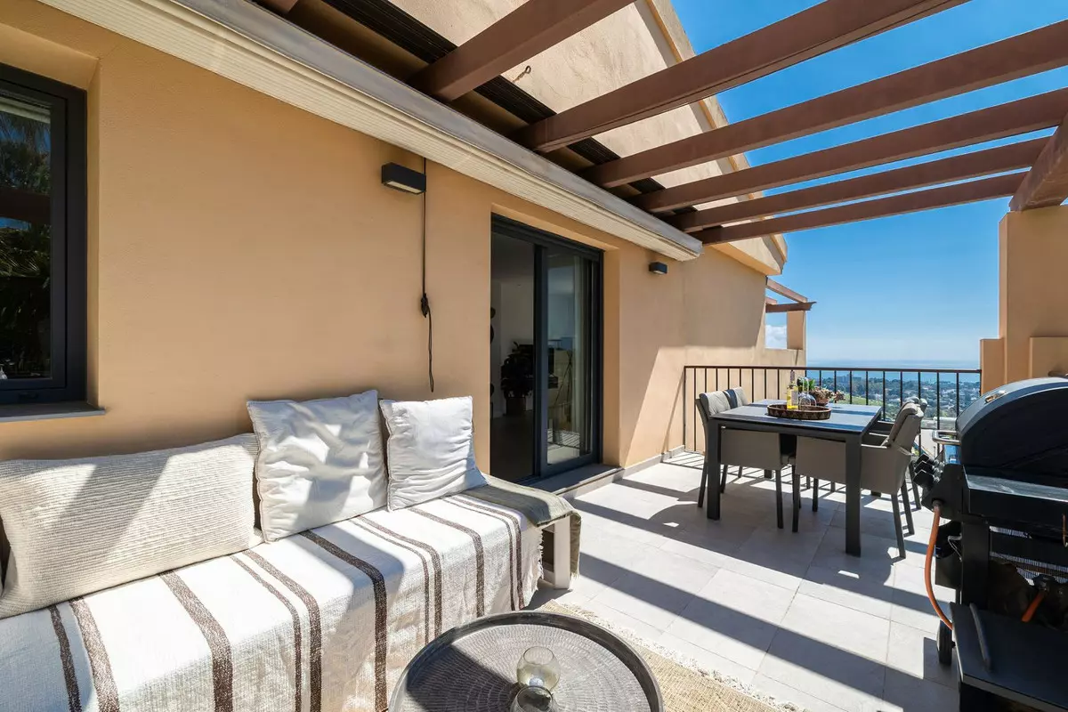 2-bedroom Apartment In Benahavis, Spain (118 M²)