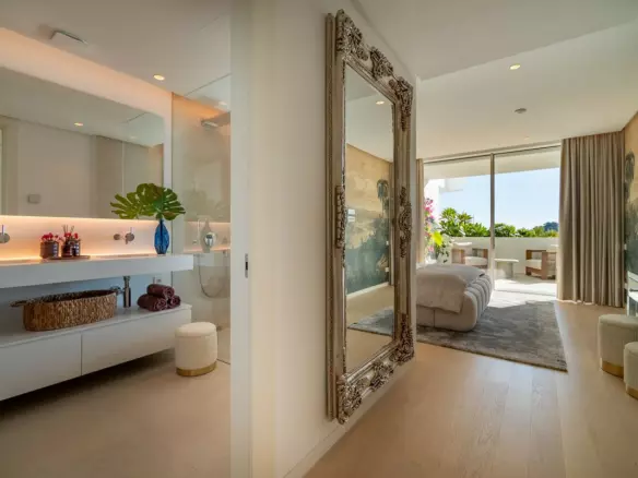 3-bedroom Apartment In Ojen, Spain (145 M²)