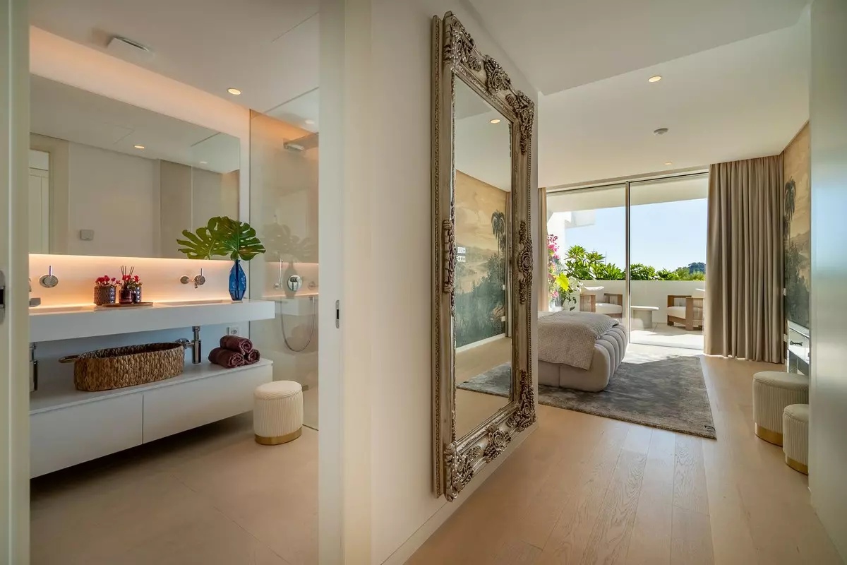 3-bedroom Apartment In Ojen, Spain (145 M²)
