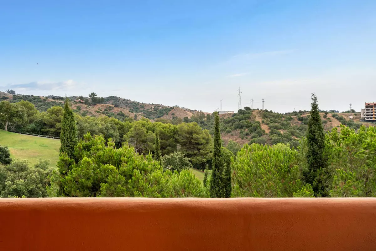 3-bedroom Apartment In Marbella, Spain (133 M²)