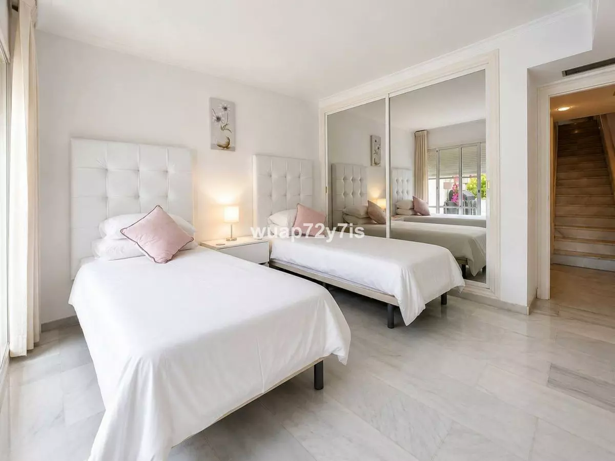 2-bedroom Town House In Estepona, Spain (116 M²)