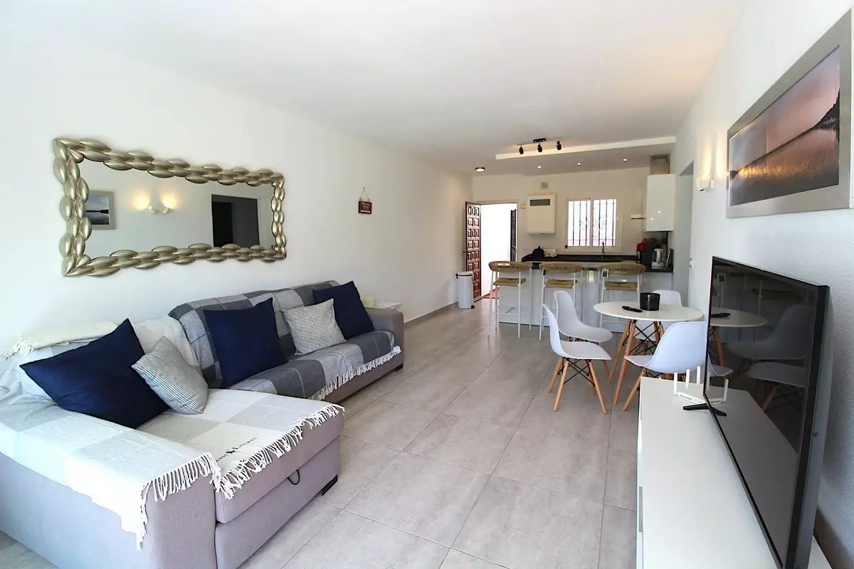 2-bedroom Apartment In Estepona, Spain (79 M²)